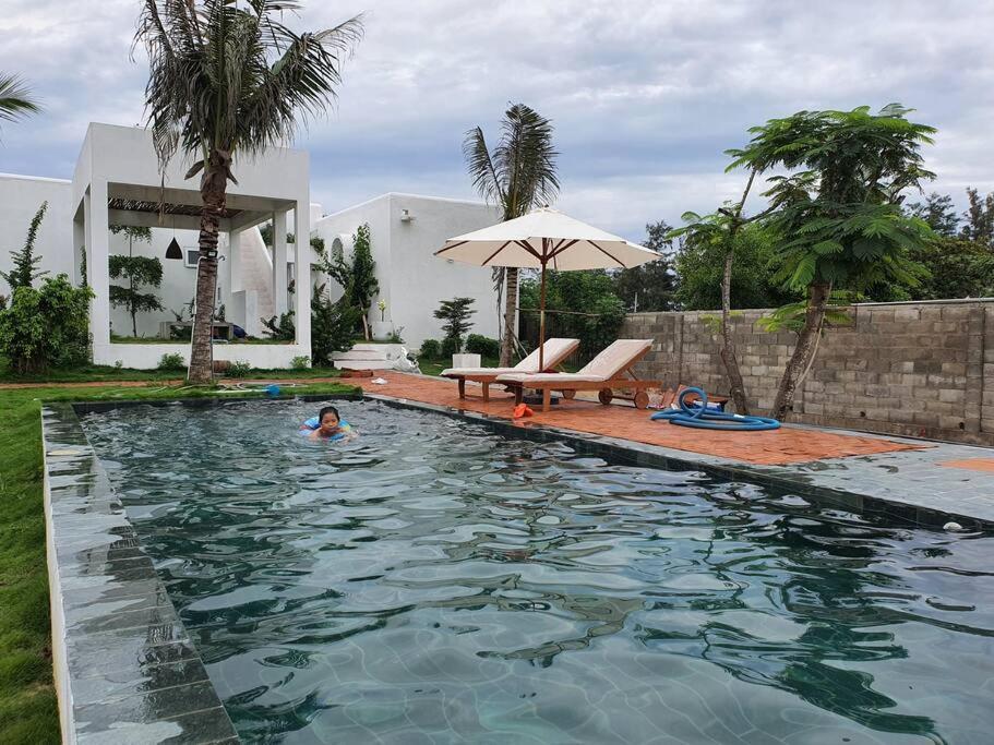 Ho Lan Retreat, Villa Mat Bien Danh Cho 8 Nguoi. Pho Tri Exterior foto